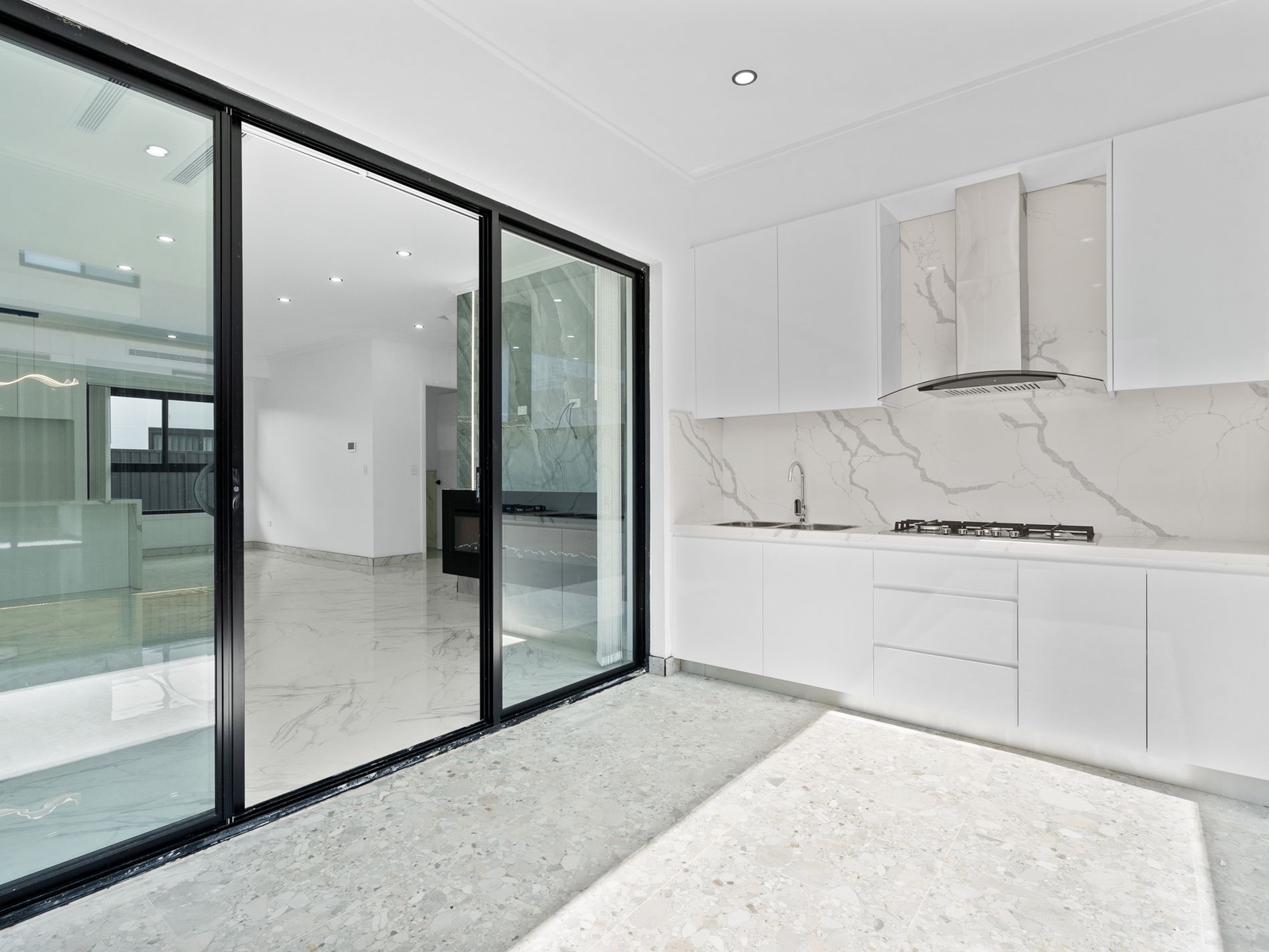 31 Fourteenth Avenue, Austral