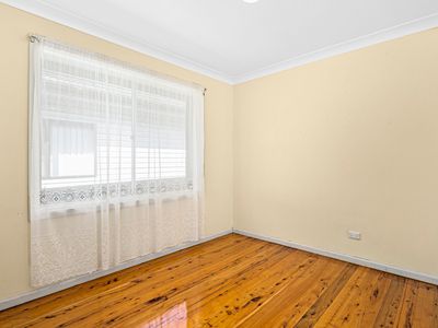 26 Deakin St, Oak Flats