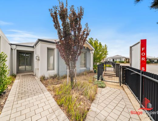 MODERN 3x2 HOME IN CALLEYA ESTATE