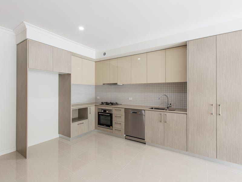 8105 / 43 Forbes Street, West End