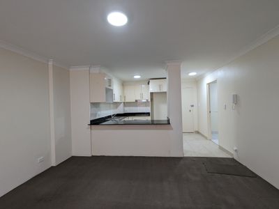4/181 Hawkesbury Rd, Westmead