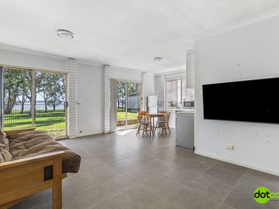 30 Leonard Avenue, Toukley