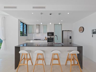 38 TARAWA STREET, Kawana Island