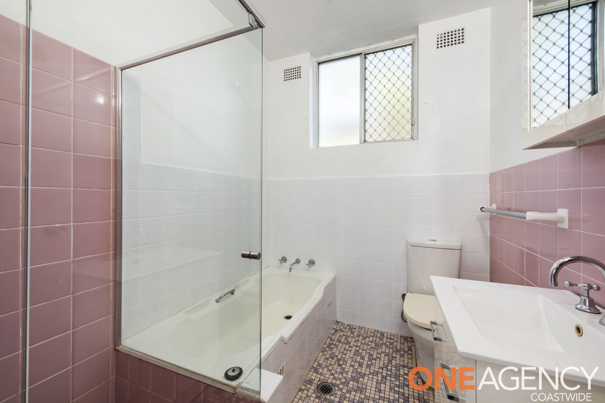 2 / 39 Masons Parade, Point Frederick