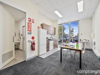 21 Radnor Drive, Deer Park