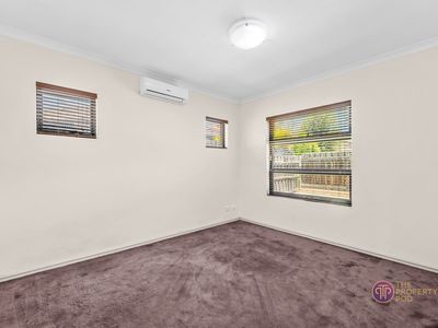10 Ambleside Way, Canning Vale