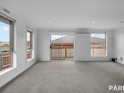 4 / 278 Hobart Rd, Youngtown