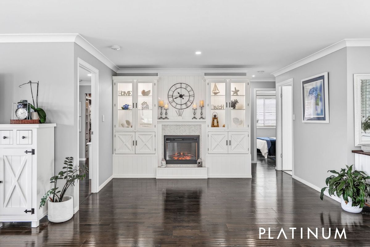 10 Spinnaker Court, Currumbin Waters