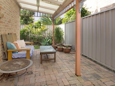 4 / 8 Windang Street, Lake Illawarra