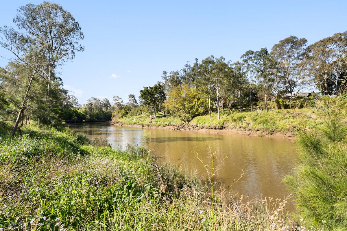 8B Eastwood Street, North Ipswich