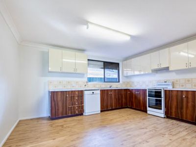 9 Parkland Place, Dubbo