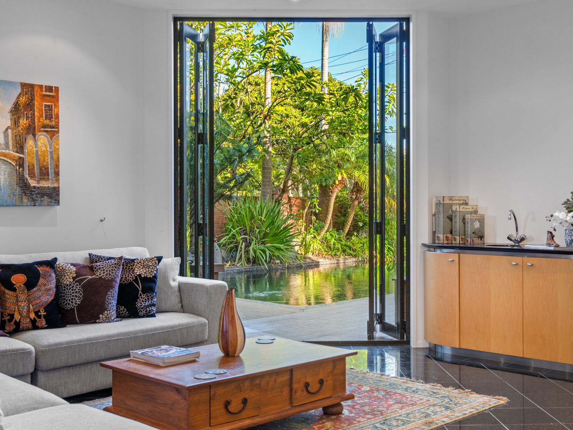 157 Beach Road, Castor Bay