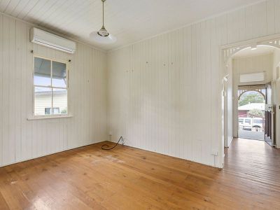 12 Swan Street, Brassall