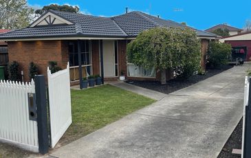 42 Insignia Crescent, Berwick