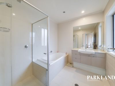 29 Newleaf Parade, Bonnyrigg