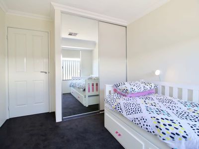 2 Whinhill Loop , Baldivis