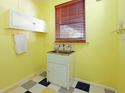 30 Hill Street, Belmont