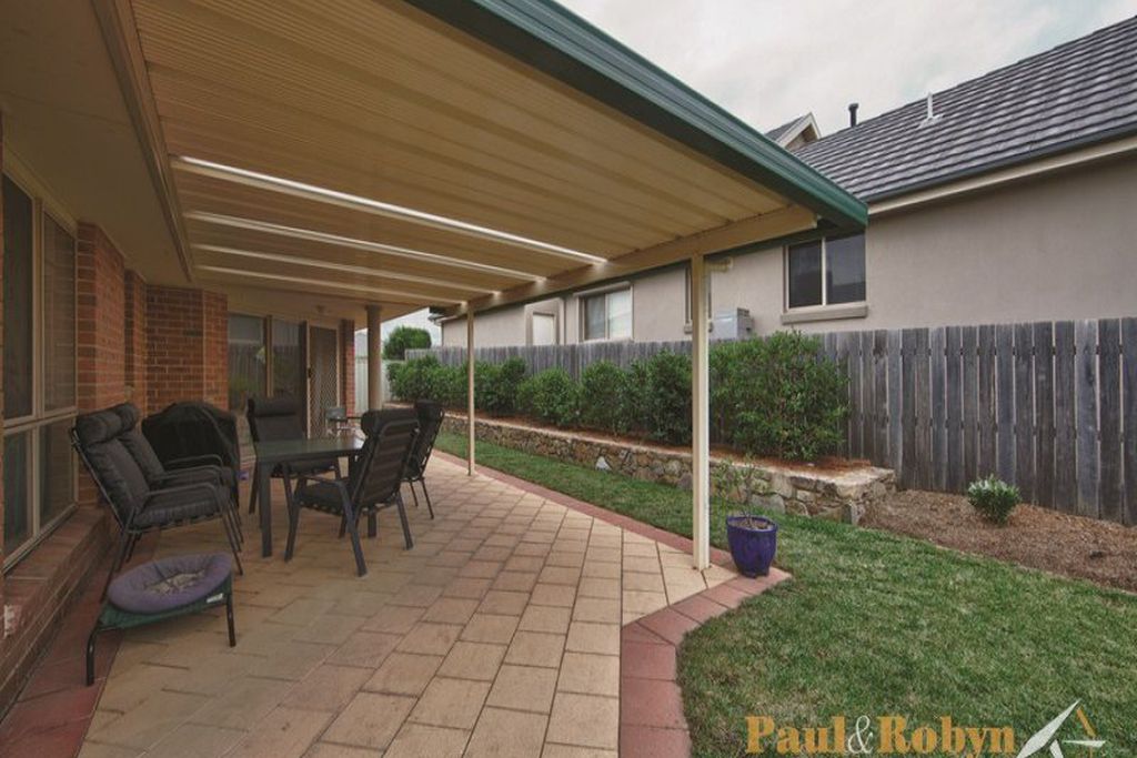 9 Unwin Avenue, Jerrabomberra