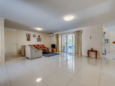 40-48 WOODEND COURT, Park Ridge