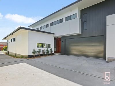 11 Campbell Avenue, The Entrance