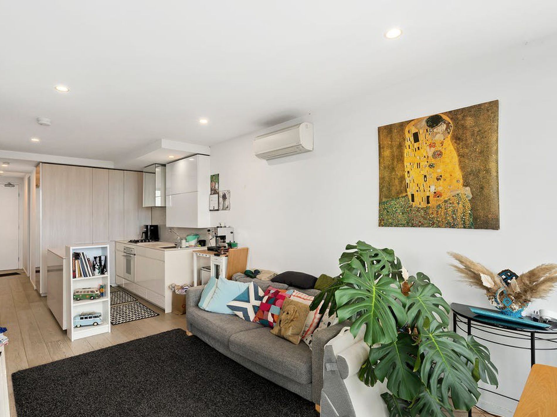 704a / 1 Finch Street, Malvern East
