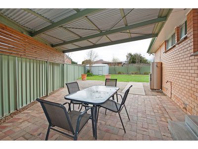 564 WOODBURY COURT, Lavington