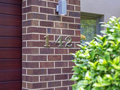 1 / 42 Ross Street, Sale