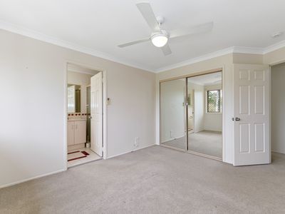 2 / 62 Birdwood Road, Holland Park West