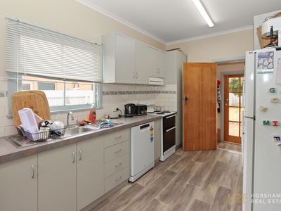 33 Gardenia Street, Horsham