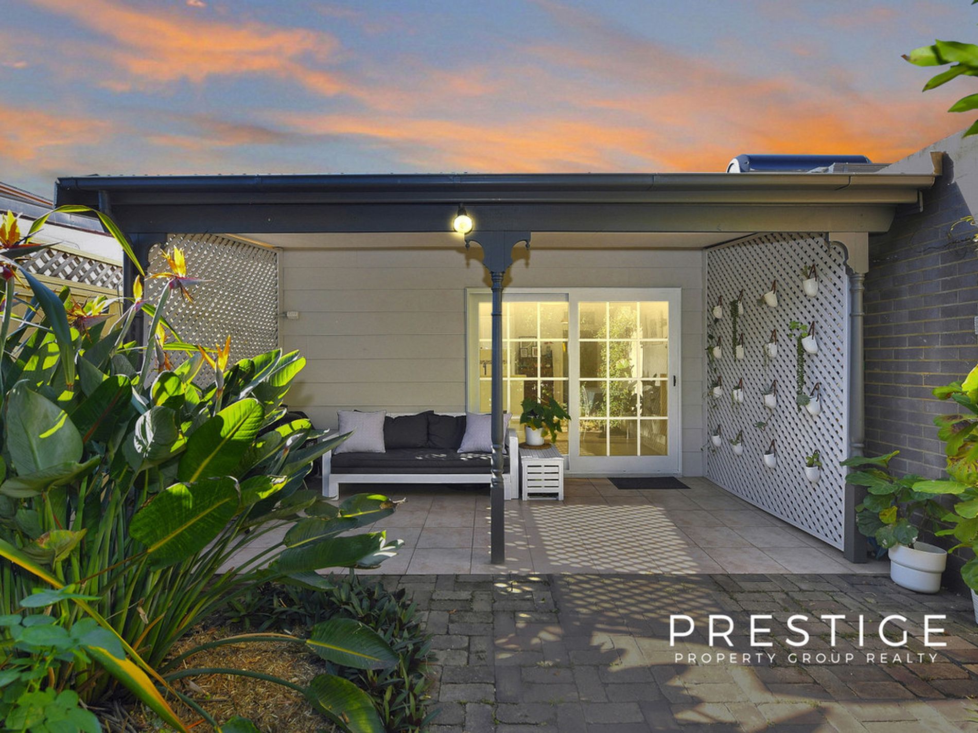 8a Woodford Road, Rockdale