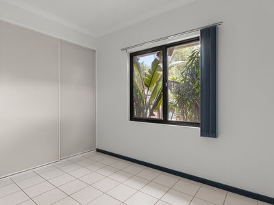 16 Anea Brace, Bilingurr