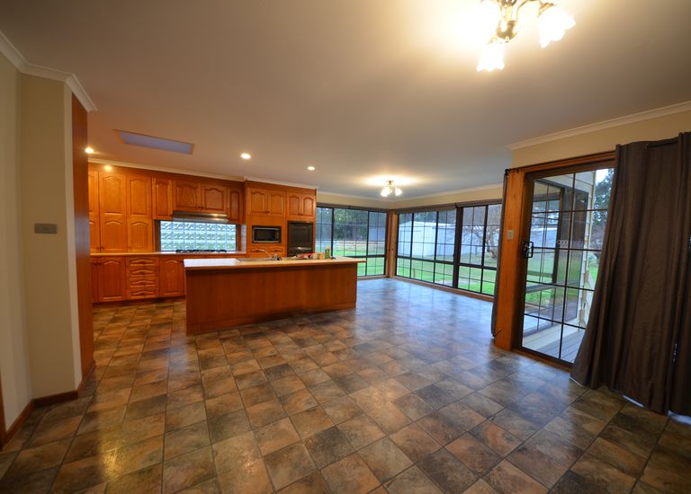 90 Pedrazzies Road, Gorae