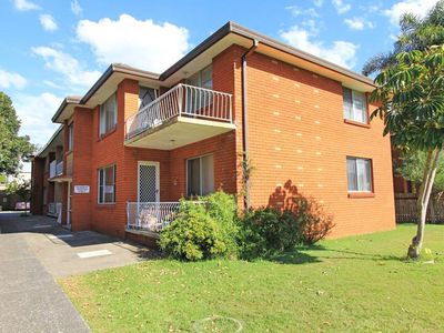 6 / 10 Peterborough Avenue, Lake Illawarra