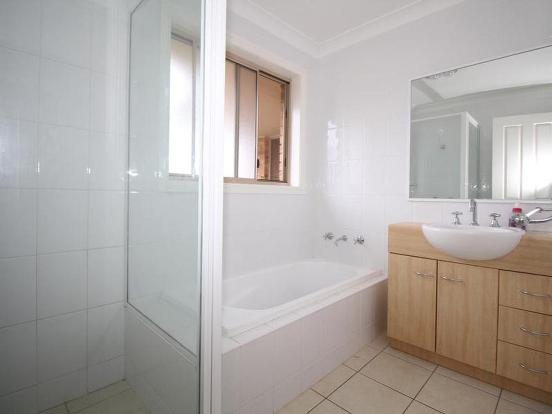 4 / 24A Durham Street, Bathurst