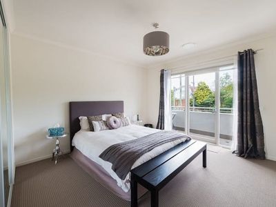 73 Kent Road, North Ryde