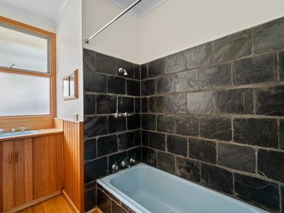 284 Llantwit Road, Woodbridge