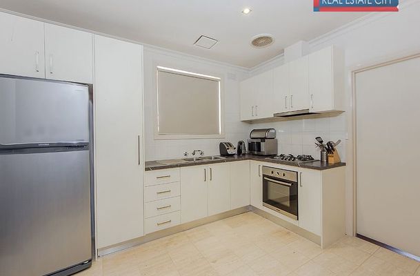 10 Commonwealth Court, Craigieburn
