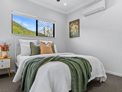 3  Eleanor Close, Mooroobool