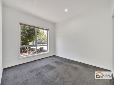 1 / 3 Rhodes Parade  , Pascoe Vale