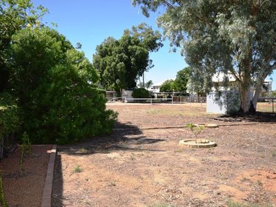 76 Cassowary Street, Longreach