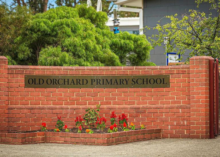 28 Koonung Road, Blackburn North