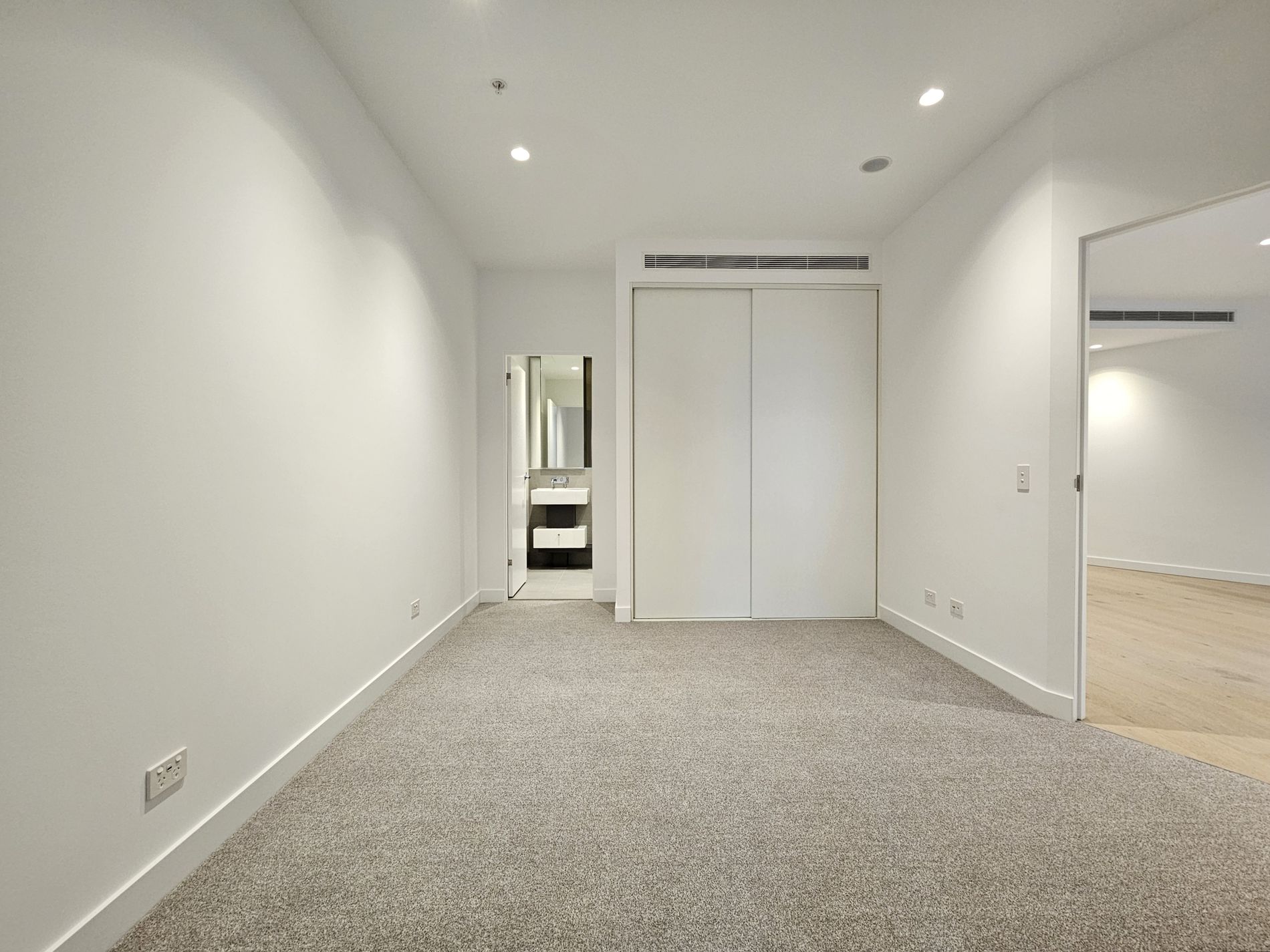 2404 / 260 Spencer Street, Melbourne