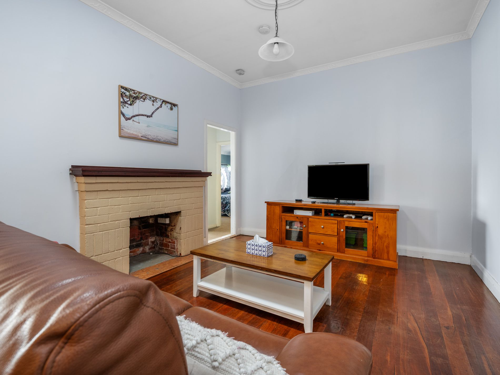 9 Butterfly Street, Piccadilly