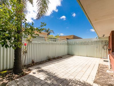 2/41 Brighton Road, Scarborough