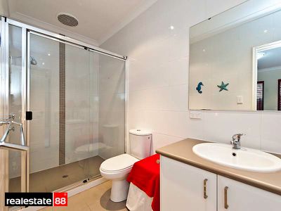 38B Leeds Street, Dianella