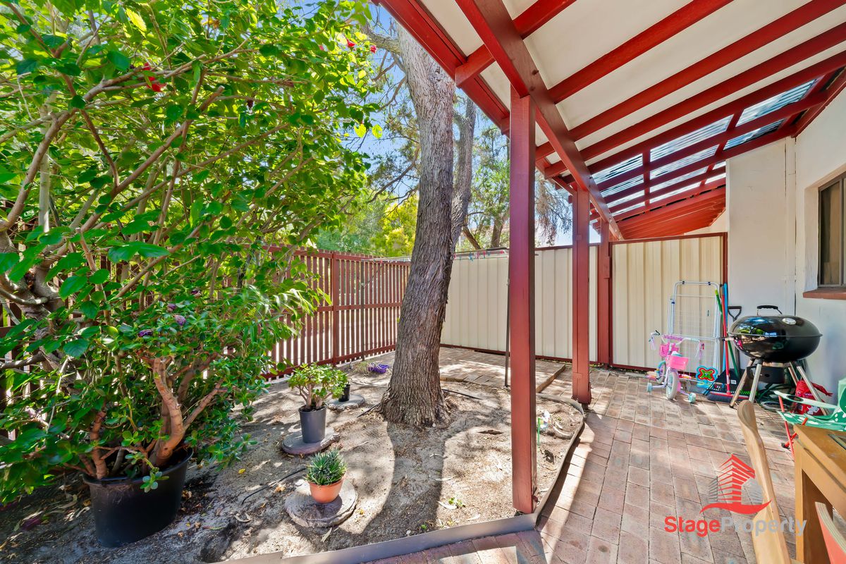 40 / 33 Farina Drive, Yokine