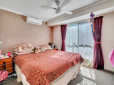 1 / 10 Mooney Close, Goodna