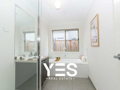 11 Swallowtail Avenue, Clyde North