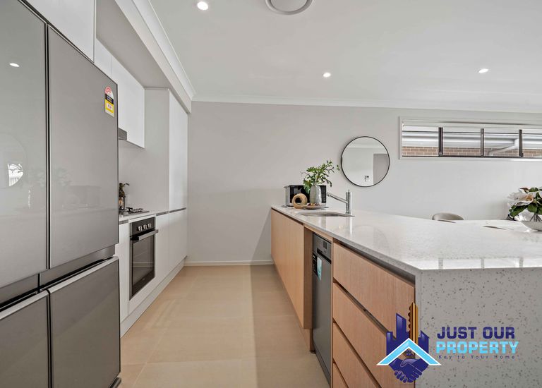 39 Cain Ave, Gregory Hills