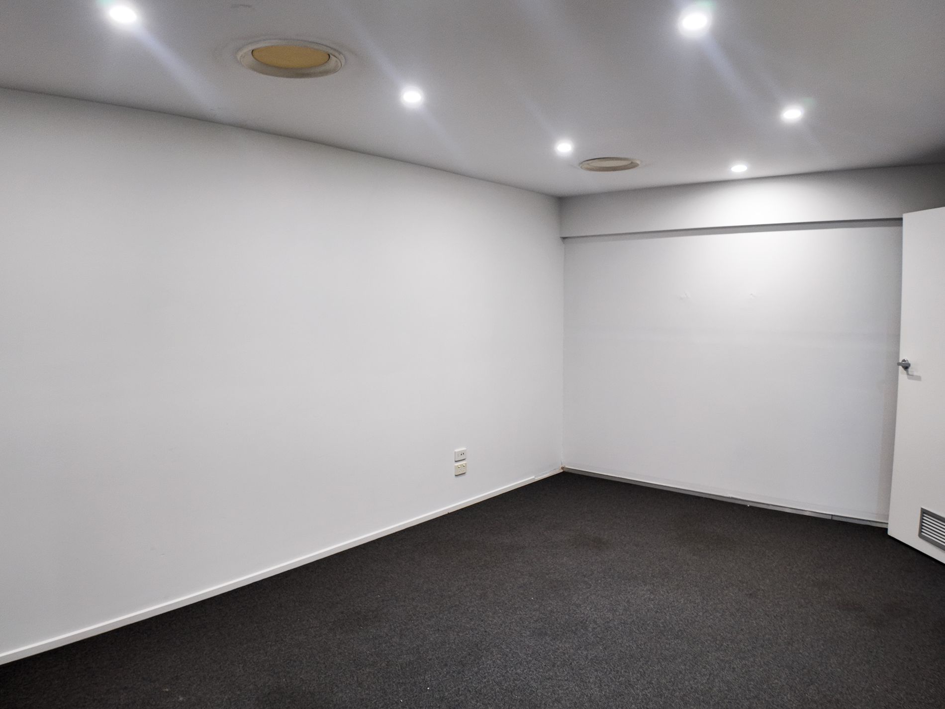 2 / 33 Township Drive, Burleigh Heads